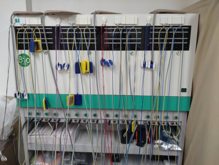 大型低周波治療器